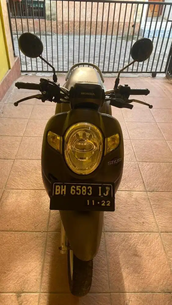 Scoopy stylish Th 2017