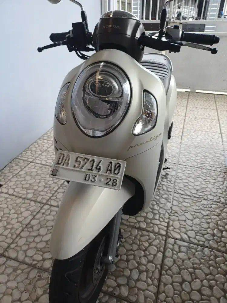 Scoopy Putih Tahun 2023 Masih Mulus dan Pemakaian Santai