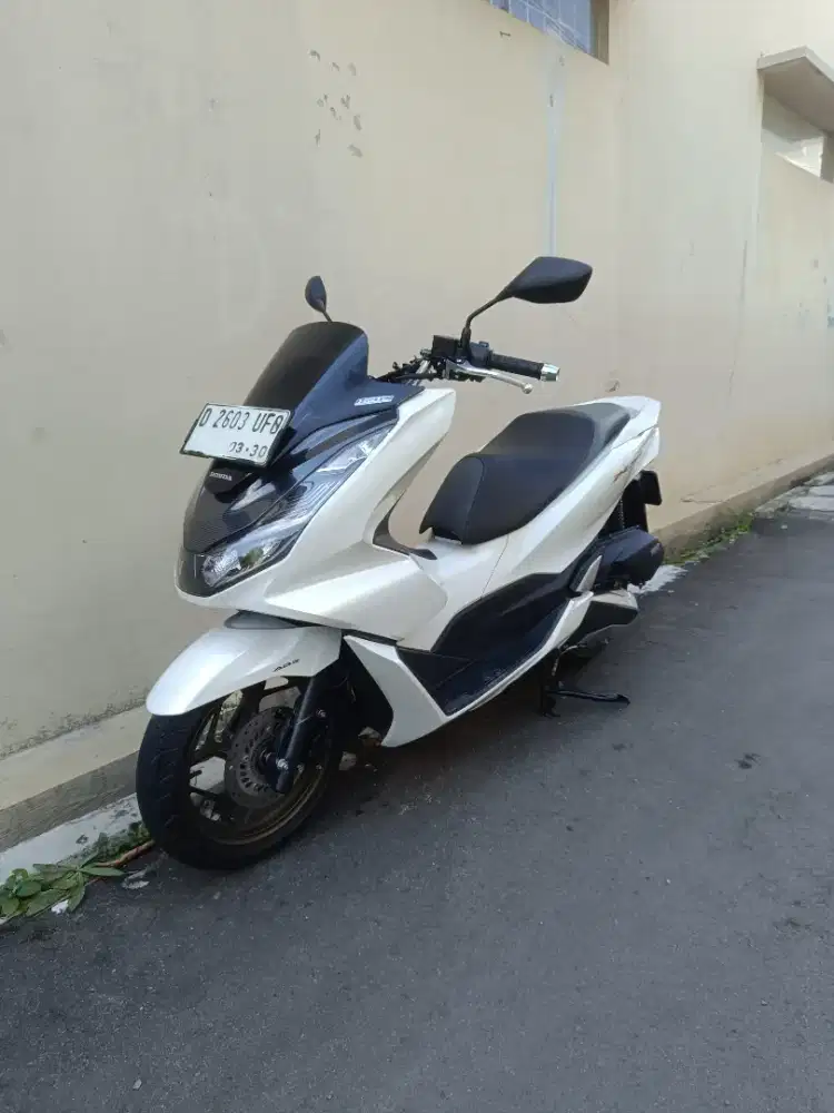 Honda PCX 160 abs 2024 mulus seperti baru