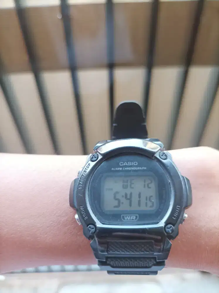 Jam tangan casio W-219H