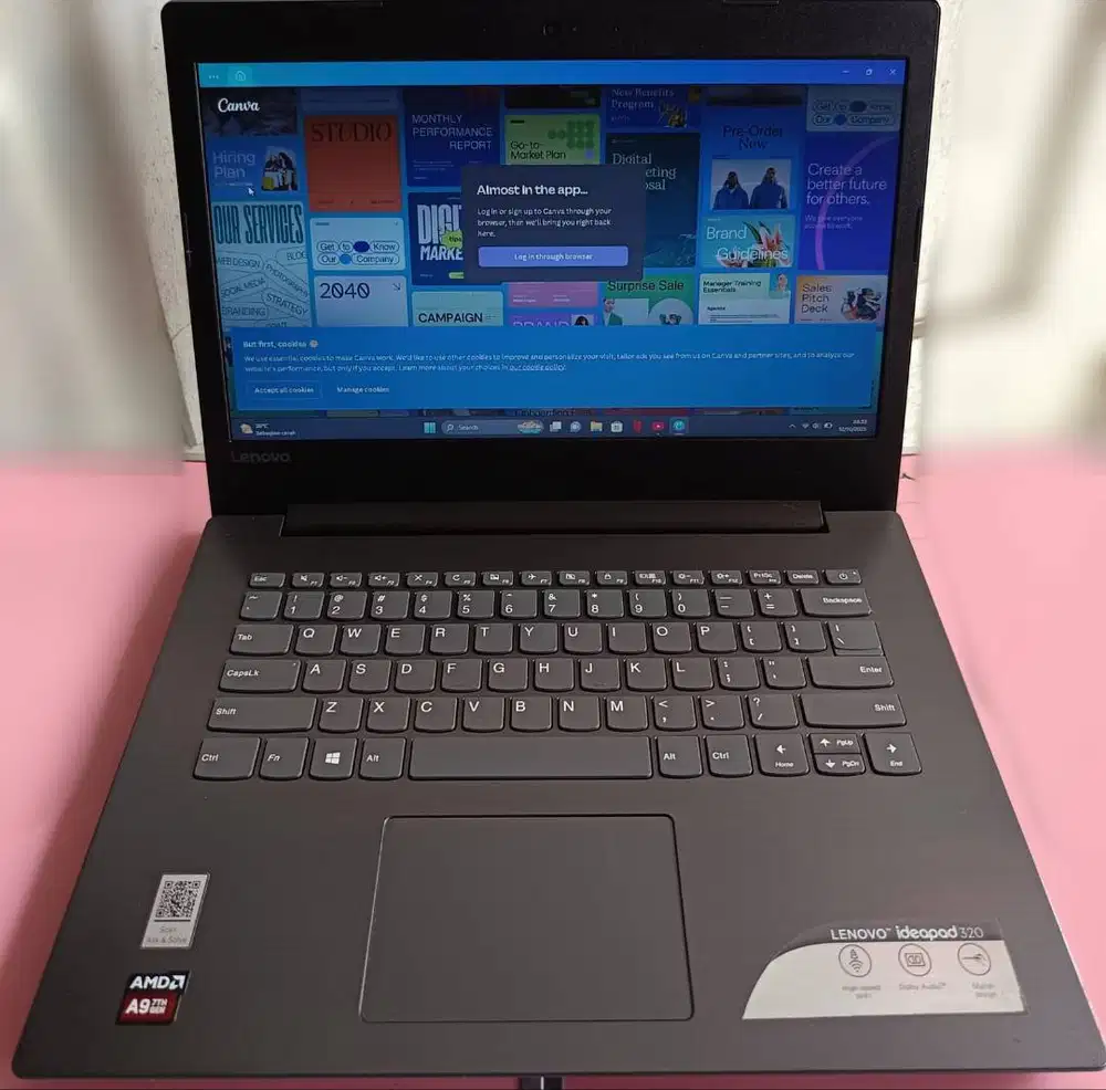 LAPTOP LENOVO IDEAPAD 320 AMD A9 9420 RADEON R5 RAM 4GB SSD256GB MULUS