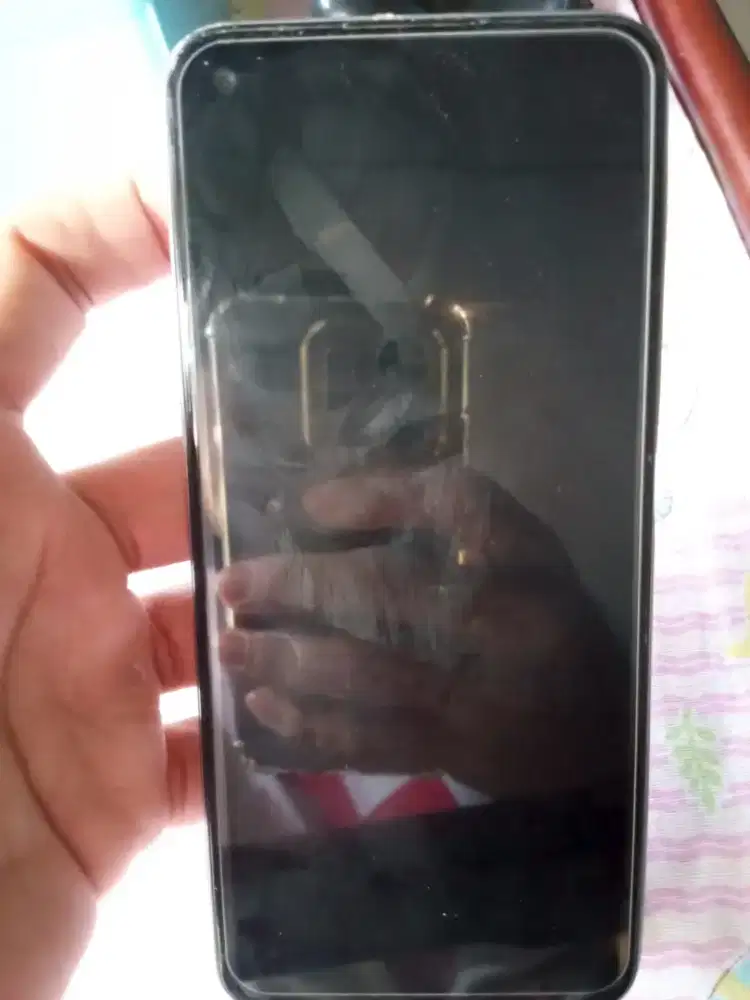 realme 8i ram 4+4/64gb kondisi minus