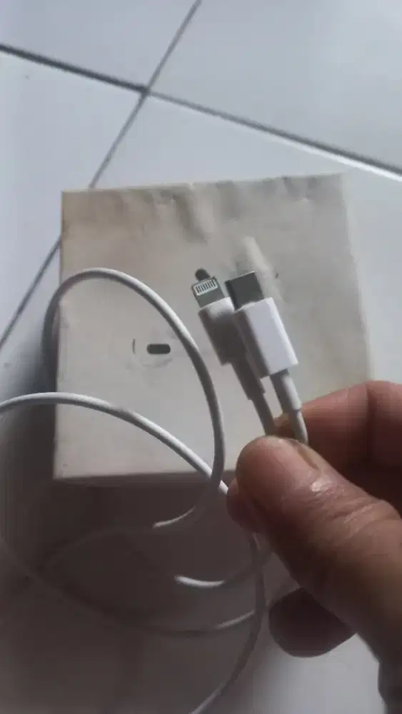 Charger ear phone.ori
