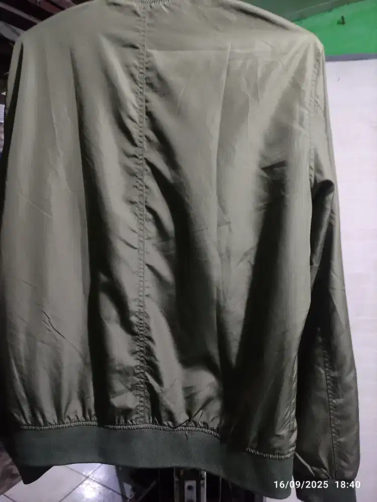 Jaket model bomber