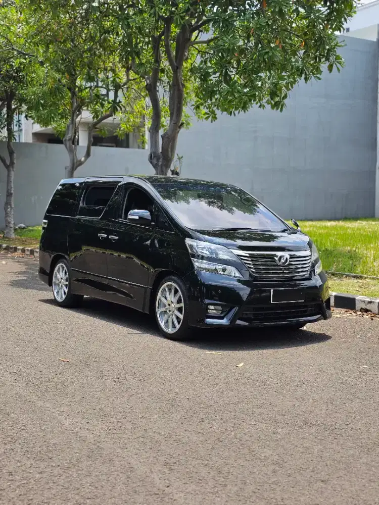 CASH! Toyota Vellfire Z CBU Premium Sound 2009