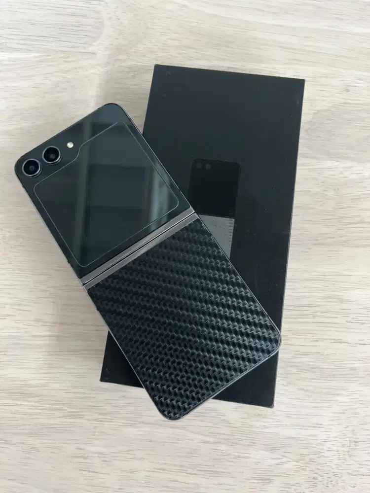 Samsung Galaxy ZFlip 5 8/256 Black