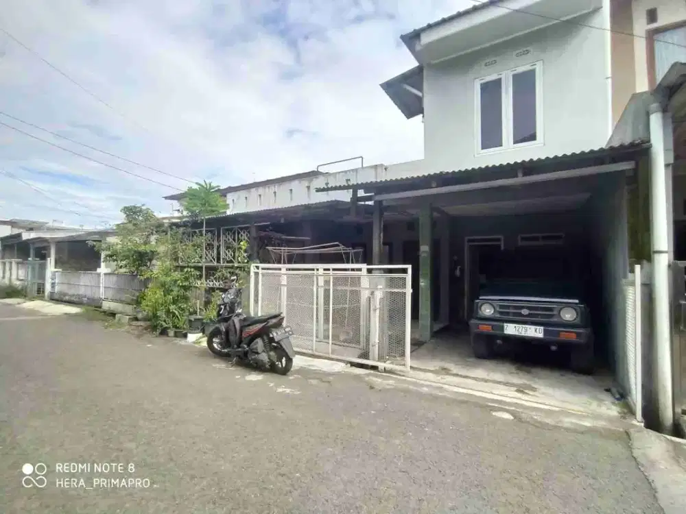 Dijual Rumah 2 lantai siap huni di perumahan an Riung Bandung