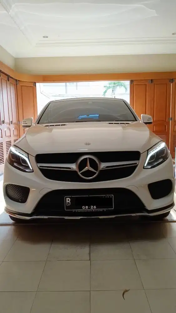 Mercedes-Benz GLE400 coupe AT 2016