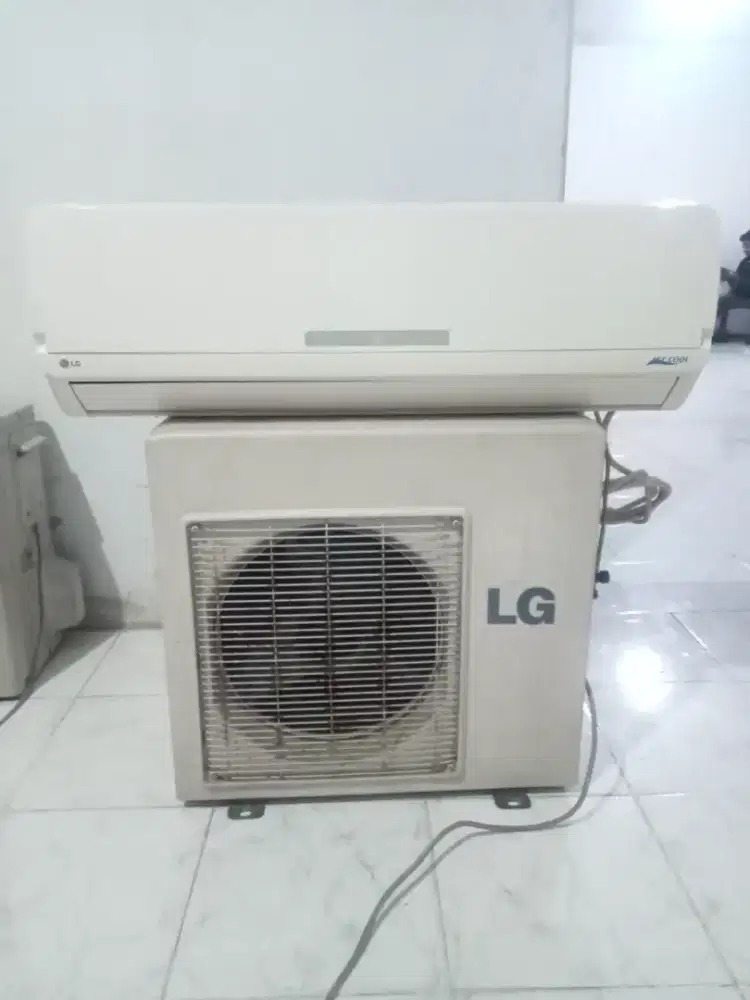 Dijual AC setengah pk merek LG siap pasang dan bergaransi