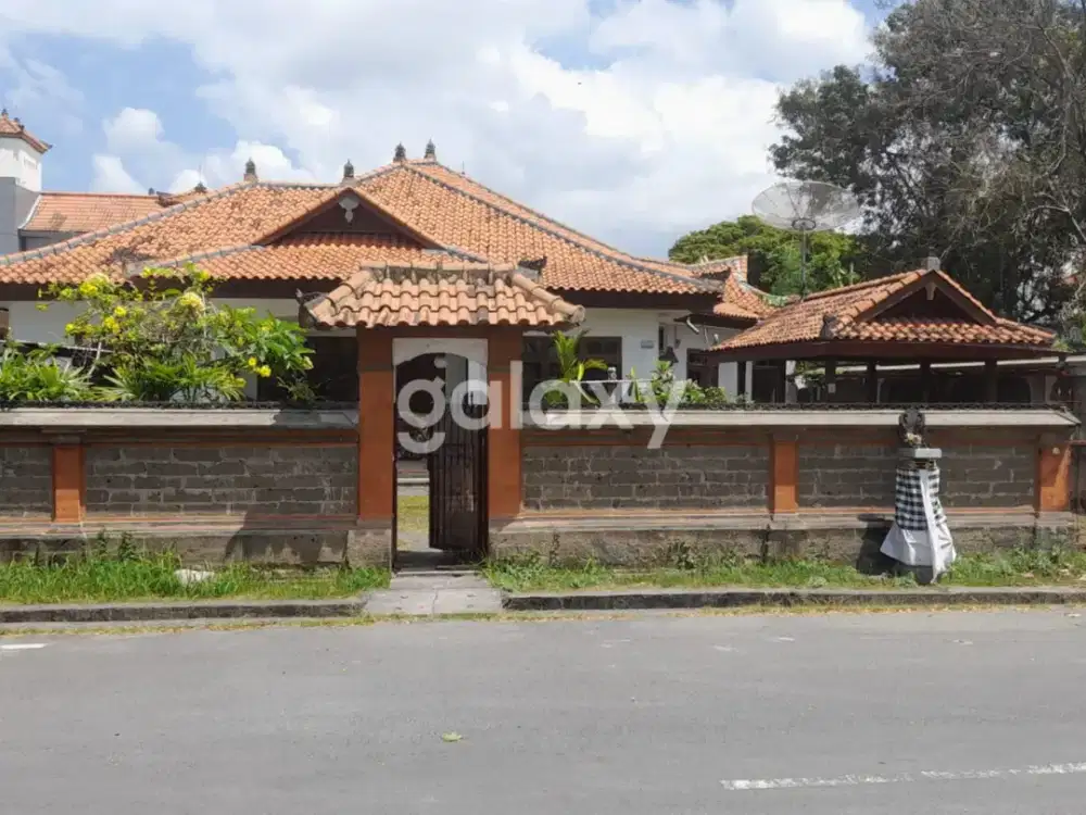 RUMAH LC GATSU BARAT KEROBOKAN BADUNG, BALI