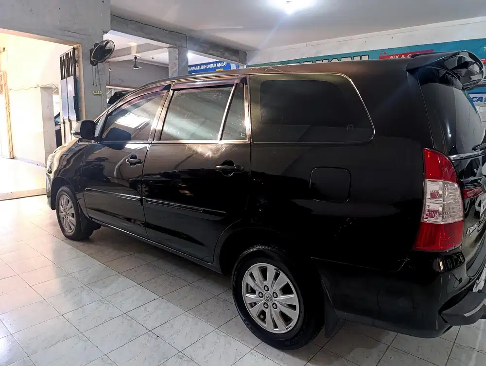 Dp 25 JT Toyota Kijang Innova 2.0 E manual 2014 Bensin