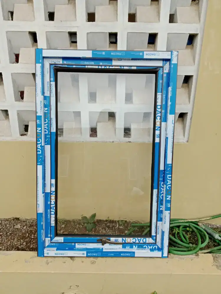 Kusen aluminium pintu aluminium partisi aluminium kaca