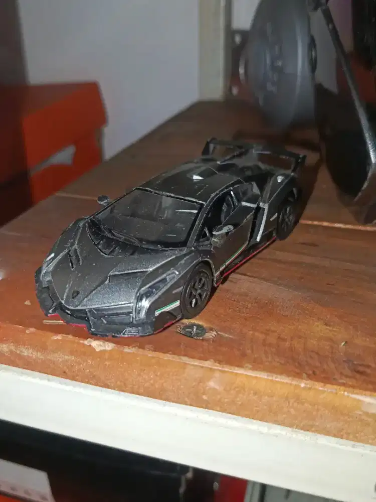 Lamborghini veneno mainan mobil keren