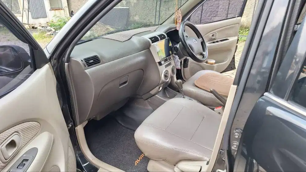 Dijual Avanza 1.5 S 2011 Hitam – Mulus, Surat Lengkap, Cash Only!