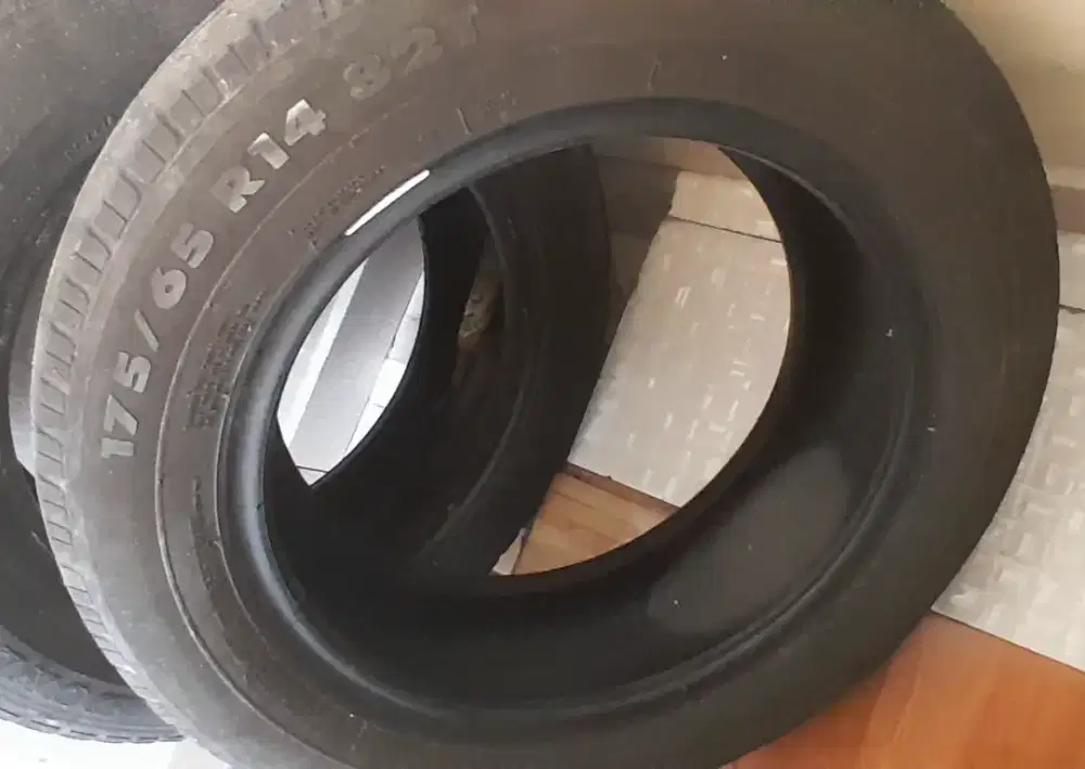 Ban bekas 175/65 R14