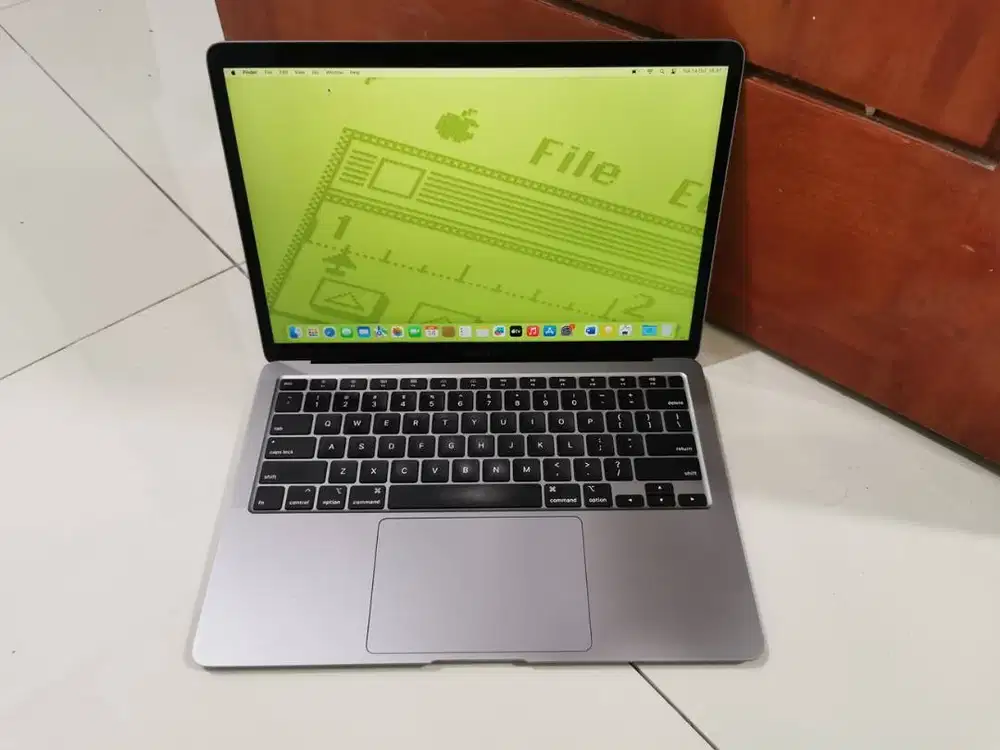 Macbook Air 2020 13inch Core i5 8GB 256GB