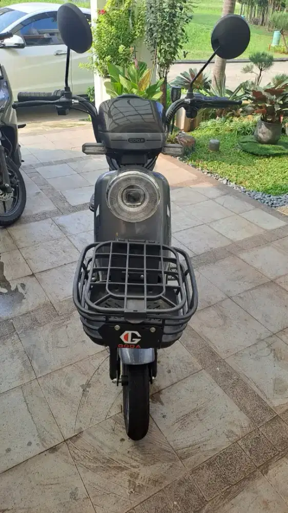 Dijual sepeda listrik GODA 146 A DHOLPIN KONDISI 98 % BARU.