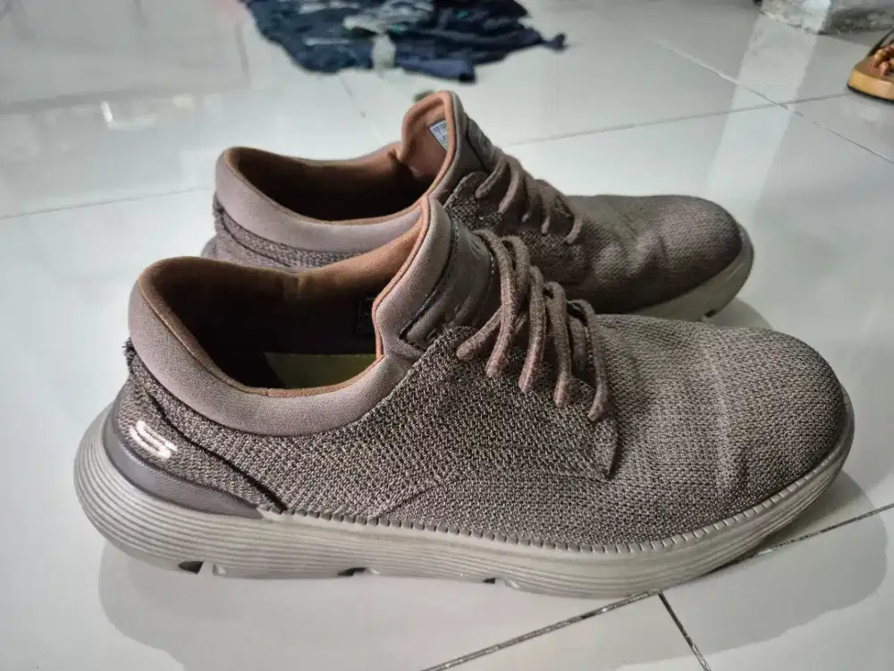 Sepatu Skechers Cokelat Size 44