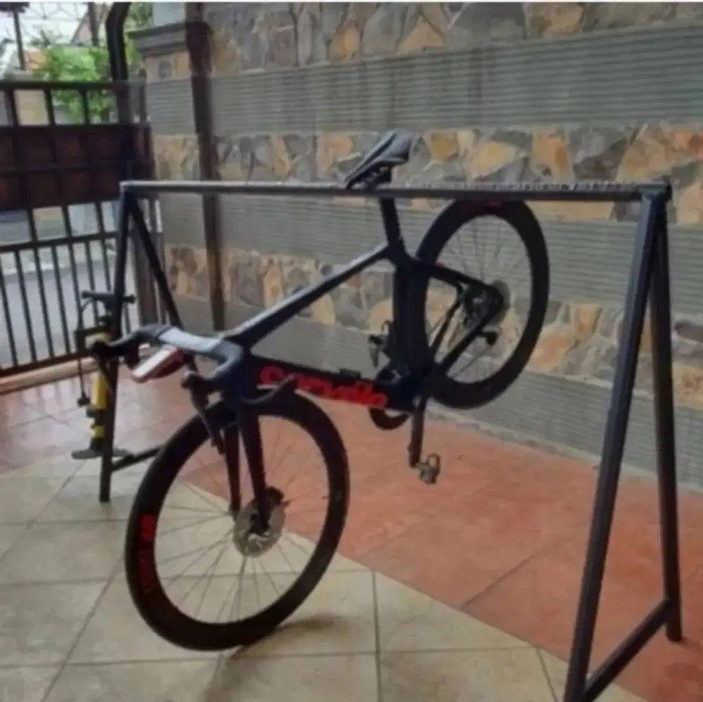 Dijual besi parkiran sepeda