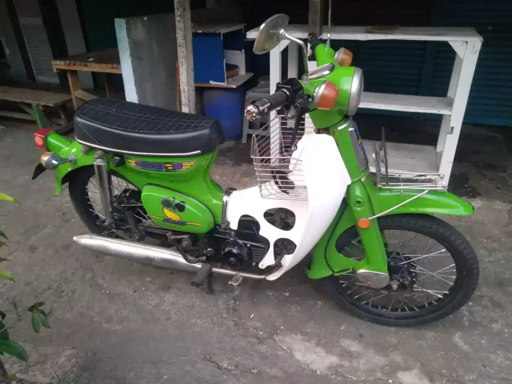 Honda C70 antik mulus