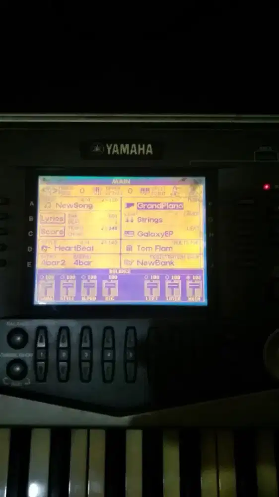 Yamaha PSR 2000 (BACA DESKRIPSI)