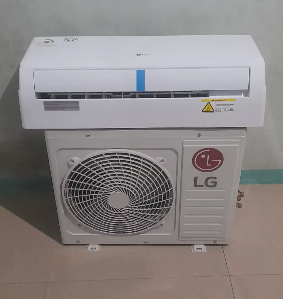 Jual ac LG 1/2 pk R32 belum lama pakek masih mulus ori ful