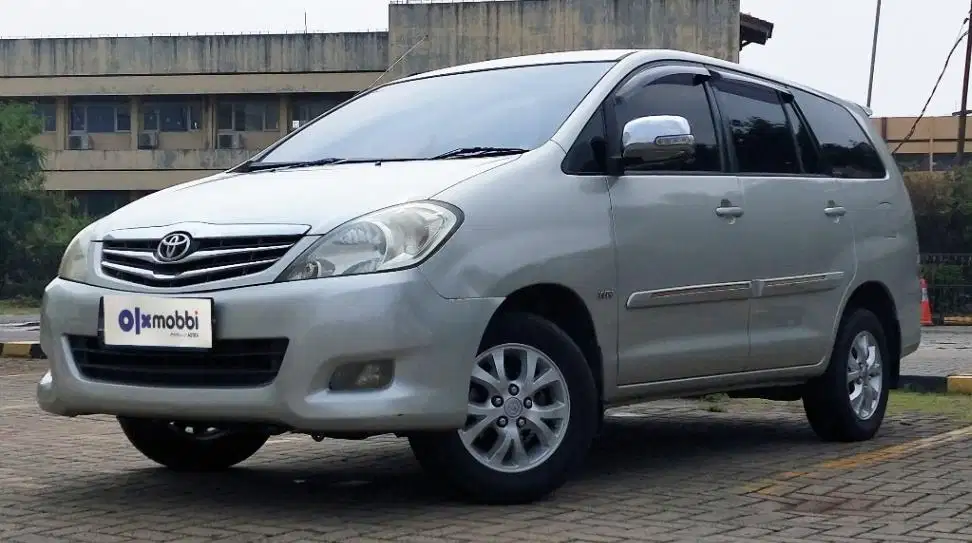 TDP 5,JT Toyota Kijang Innova 2.0 G Bensin-MT Silver 2010