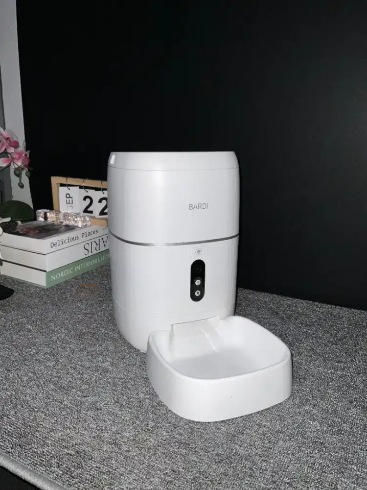 Automatic pet feeder (tempat makan otomatis kucing/anjing)