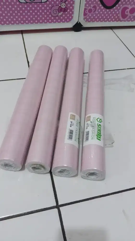 Wallpaper ukuran 45x10 m