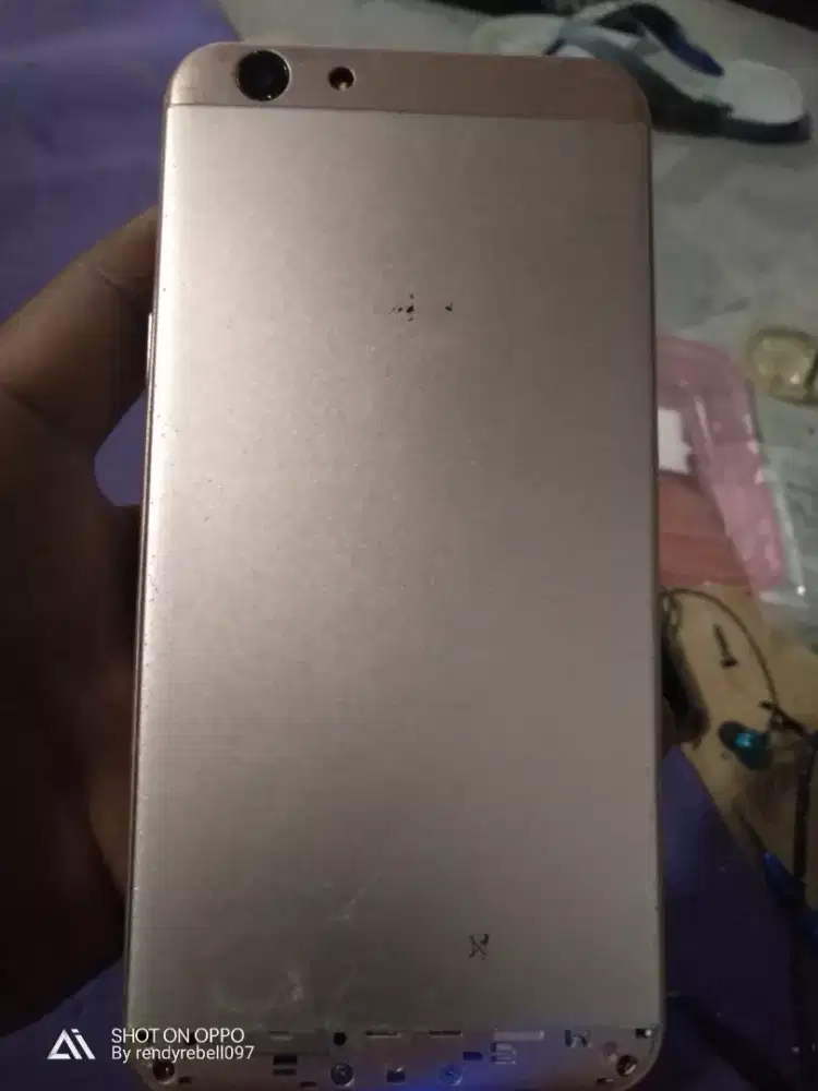 Oppo F1s 4GB ram