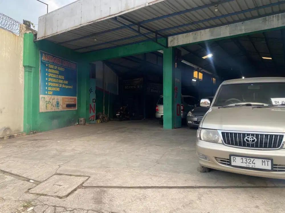 Bengkel mobil Jl raya Tj anom baki-solo