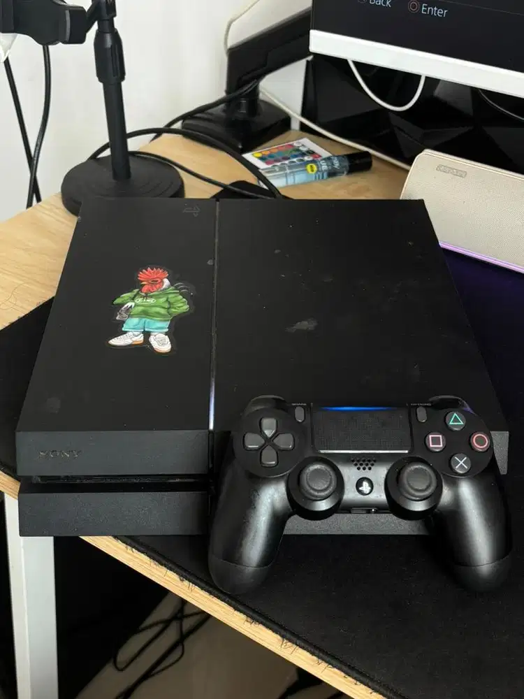 PS4 PS 4 Playstation 4 500GB Original, bukan HEN. Kondisi Lancar Jaya.