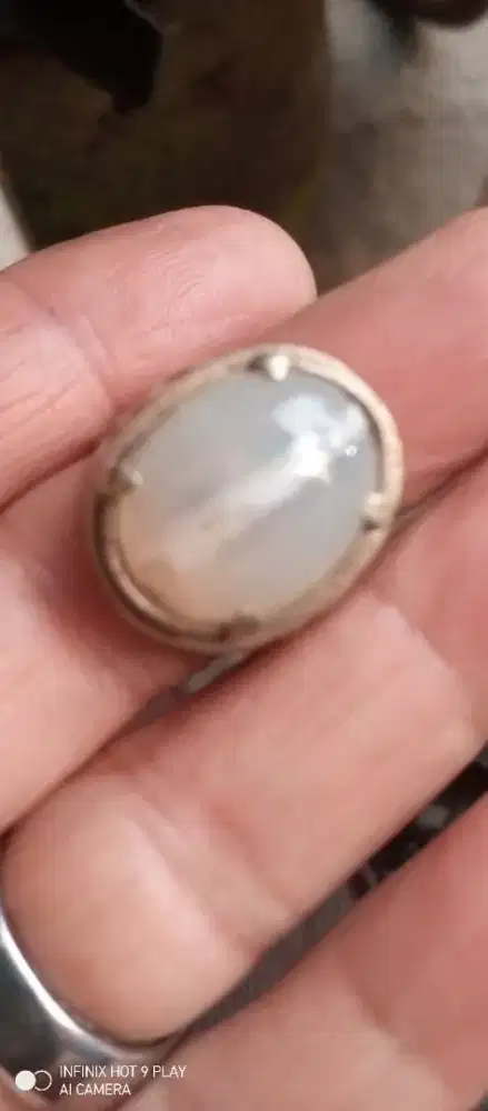 Cincin cendit putih. Ring 7