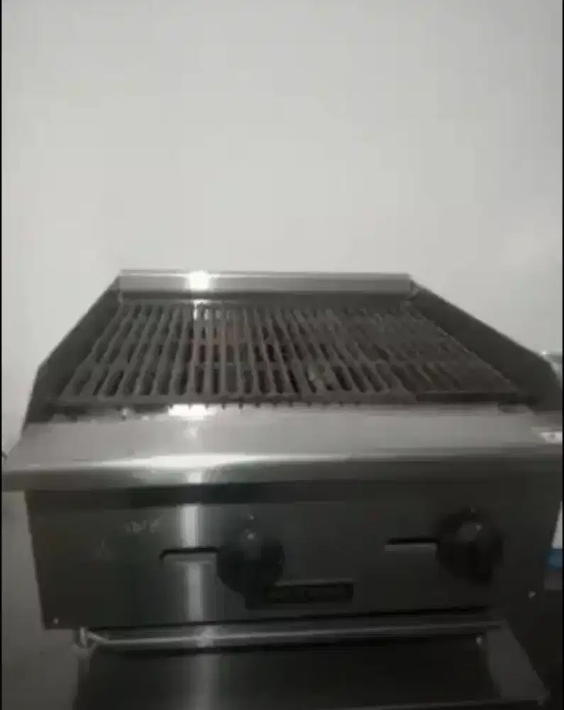 Kompor panggangan Modena