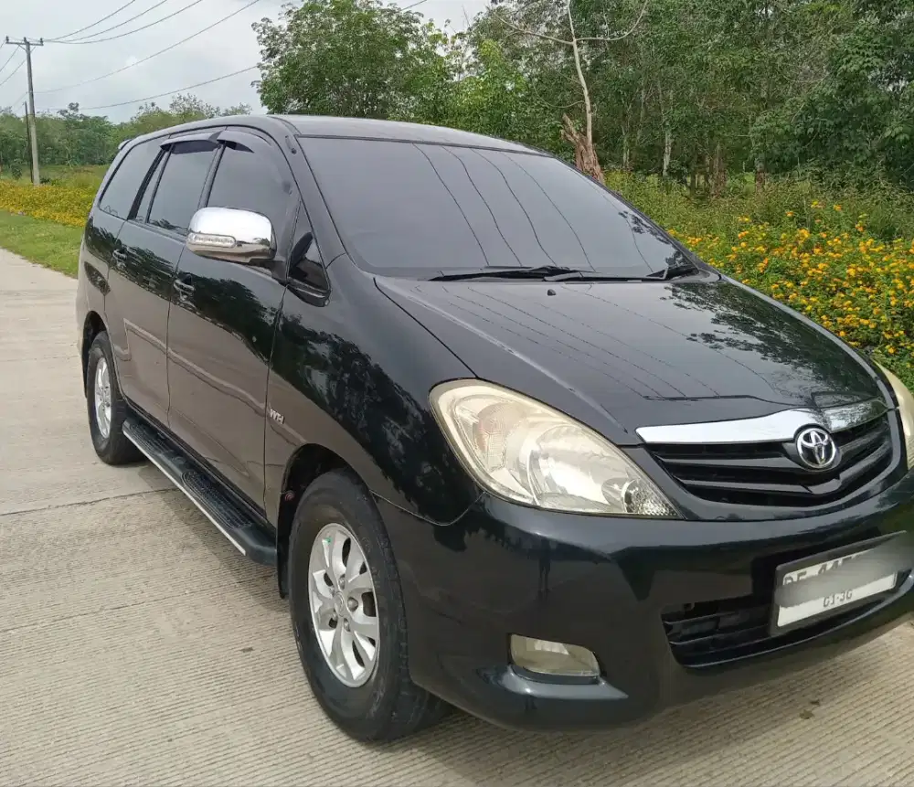 Jual cepat kijang innova 2009 tipe G manual bensin. Noken