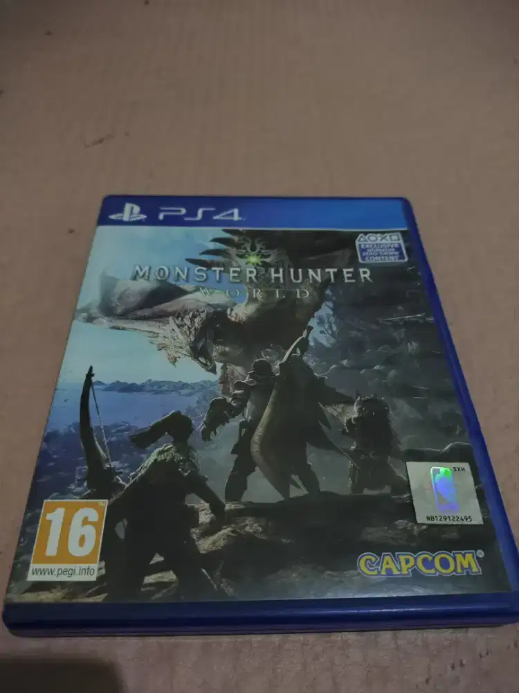 MONSTER HUNTER WORLD PS 4