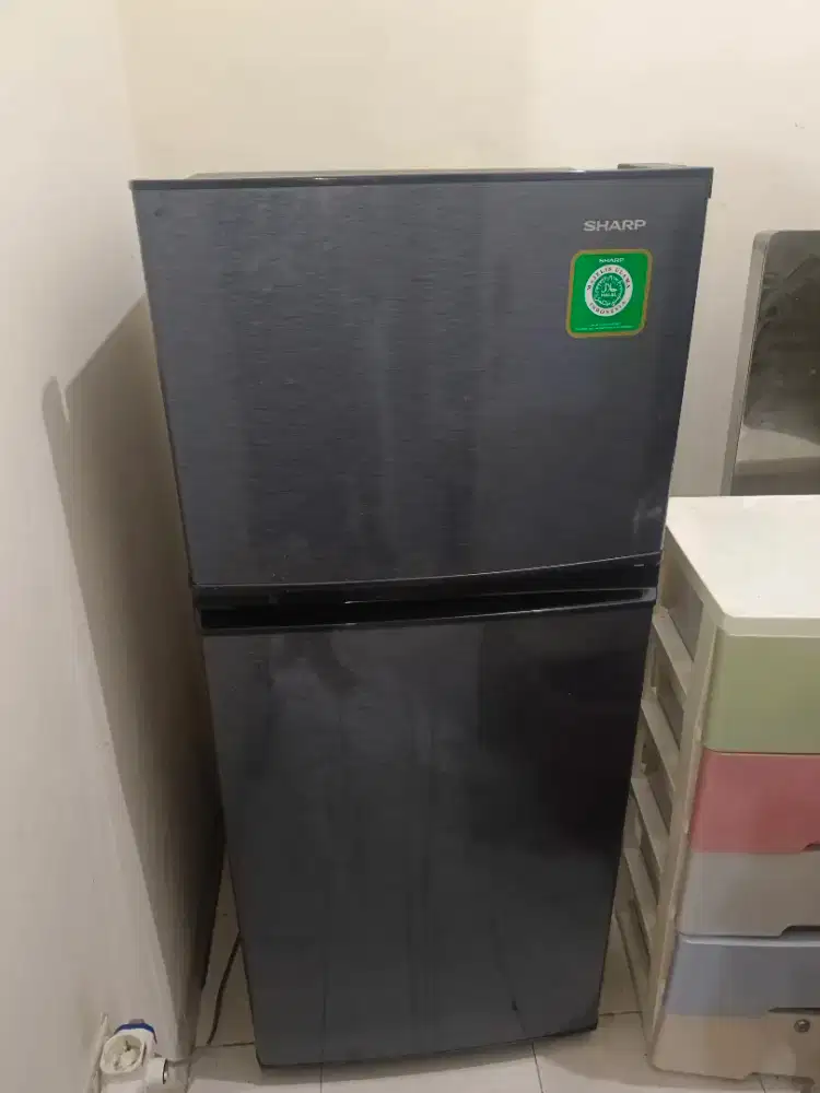 Kulkas 2 pintu Sharp