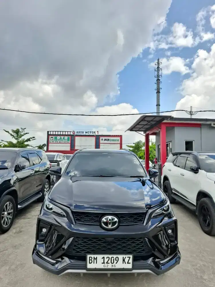 VRZ 2025 GR 2.8 diesel matic. Km 6rb antik