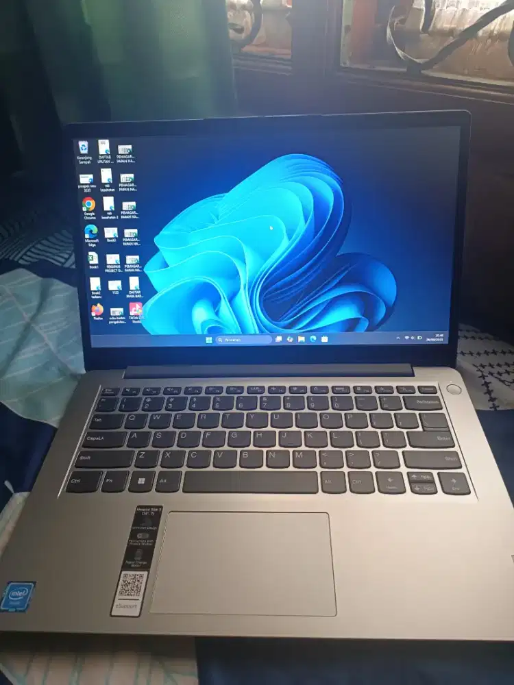 Lenovo Ideapad Slim 1I celeron