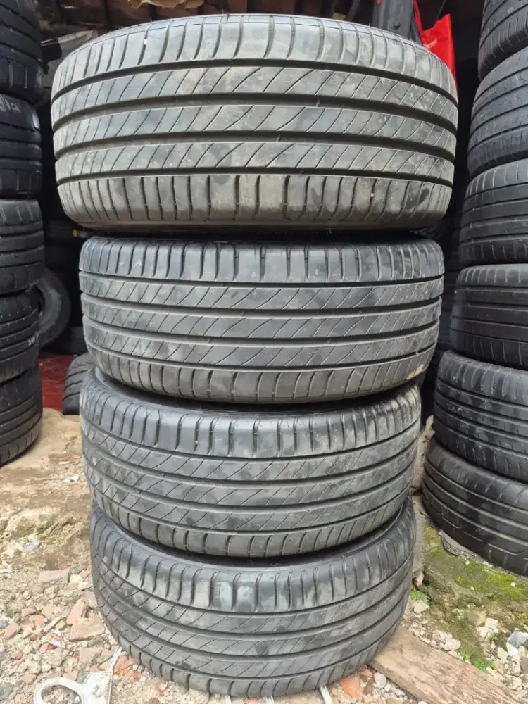 Ban copotan mercy mechlin premacy4 225/45 R17 95% 2022..4pcs