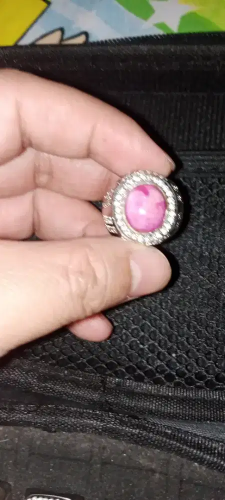 Batu ruby afrika
