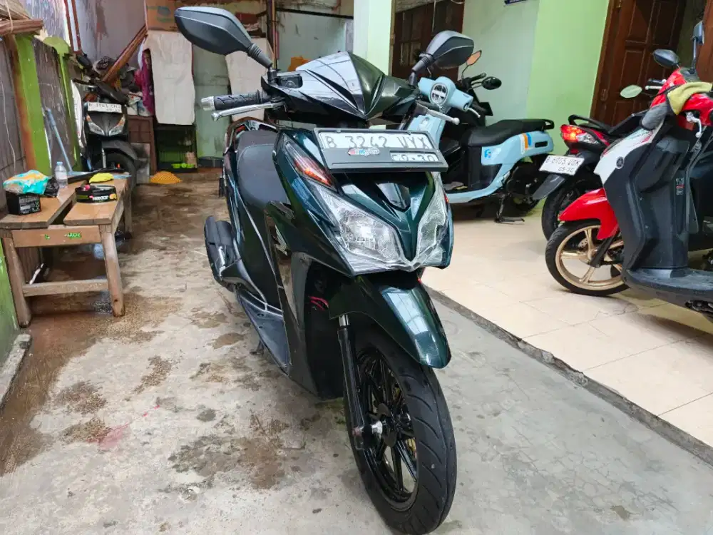 PJK  PJG 9/26 HONDA VARIO 125 KZR 2013 HRGA PAS KTP NEMPEL DI CILEDUG