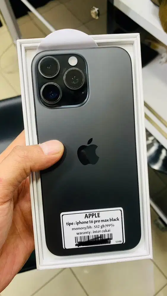 Iphone 16 pro max 512 black inter cukai