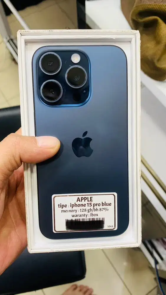 Iphone 15 pro 128 blue
