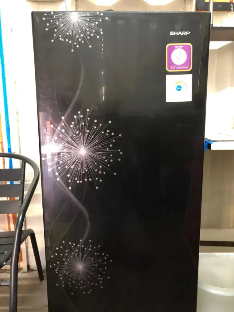 Dijual kulkas 1 pintu doeble frizer