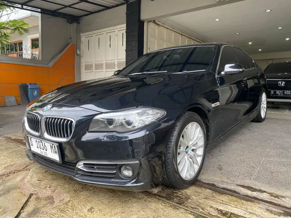 BMW F10 528i Luxury LCI 2016 Seri 5 Turbo Digital MID An Sendiri Mulus