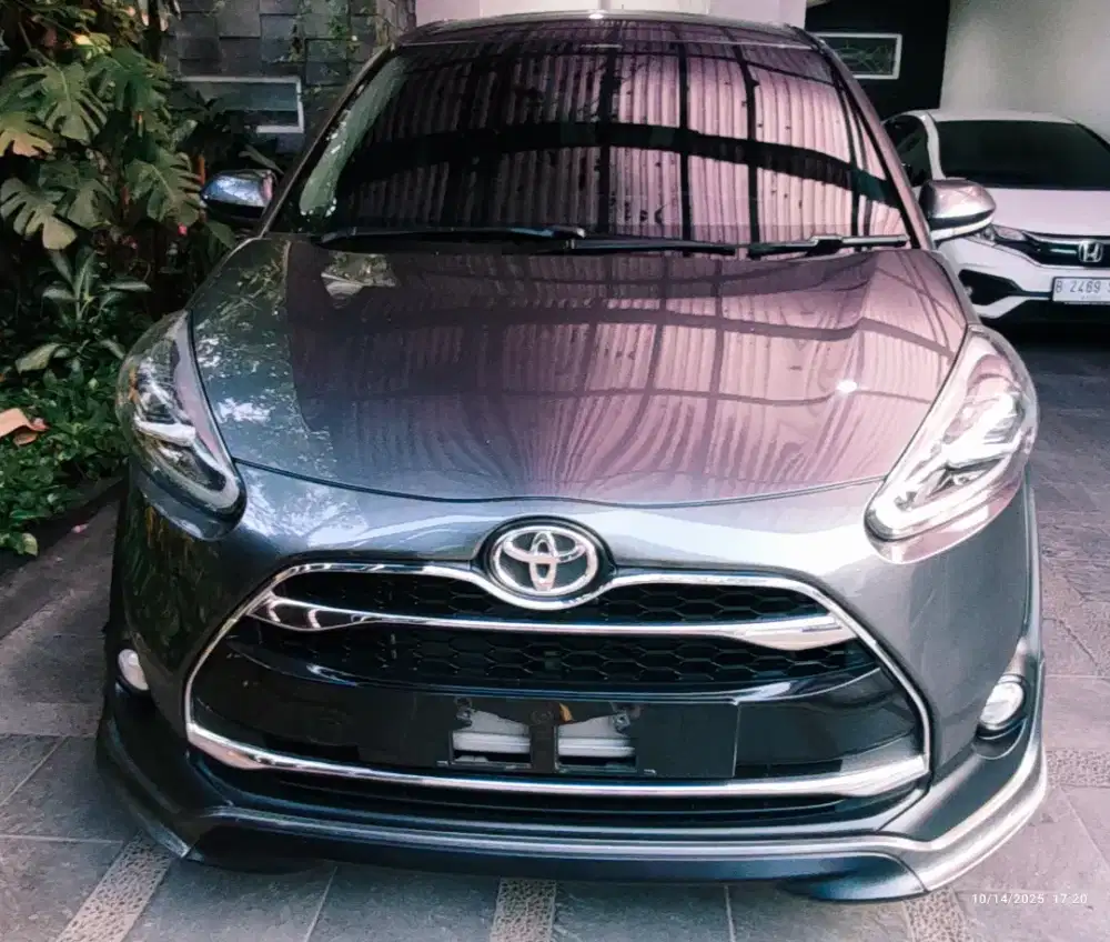 Toyota Sienta Q 2019 low km