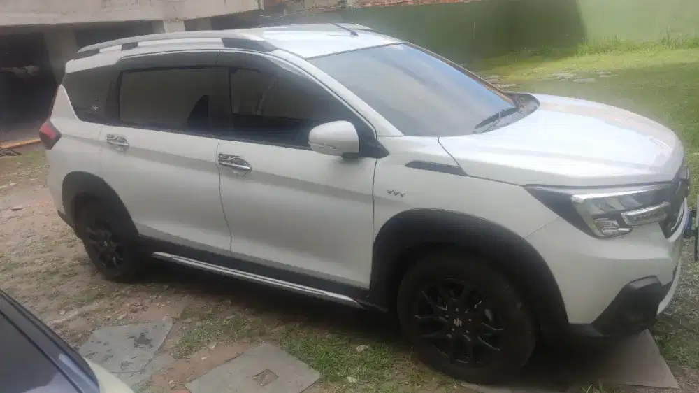 Suzuki xl7 beta hybrid mt
