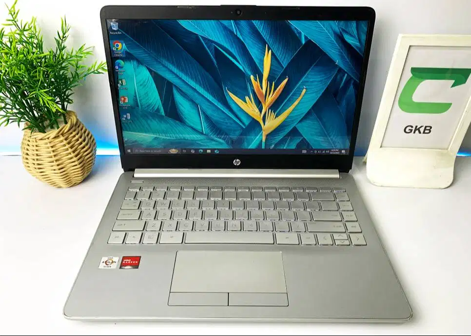 Laptop HP 14s VGA 2gb ngebut untuk desain editing rendering foto video