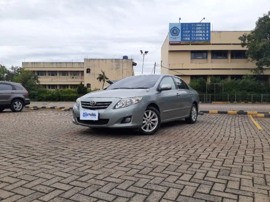 TDP 5,JT Toyota Corolla Altis 1.8 Bensin-AT Silver 2010